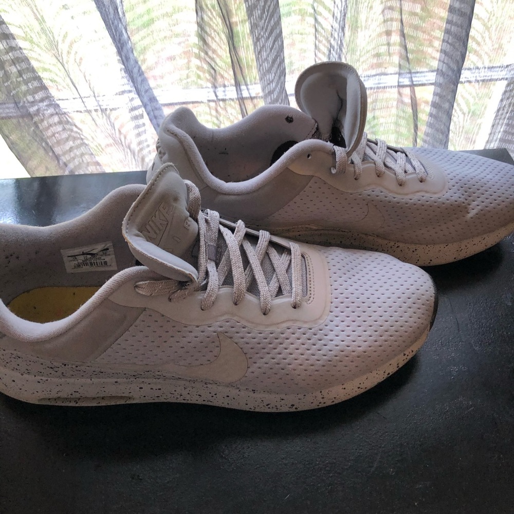 Nike’s size 14 Men